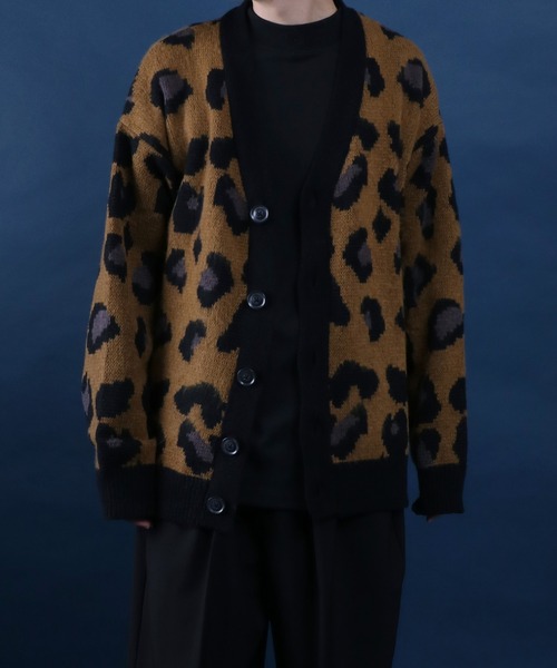 ANPAS(アンパス)の「Leopard Pattern Knit Cardigan/レオパード柄 起毛 ニット カーディガン(カーディガン/ボレロ・メンズ・ダークブルー/ブラック×グレー/グレイッシュベージュ/マスタード・L/M)」の6枚目の写真