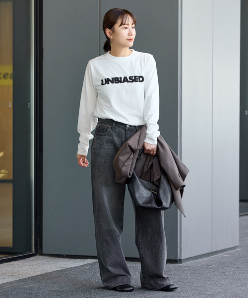 JOURNAL STANDARD(ジャーナルスタンダード)の「《追加5》UNBIASEDロングスリーブ Tシャツ(Tシャツ/カットソー・レディース・ホワイト/チャコールグレー・FREE)」の6枚目の写真
