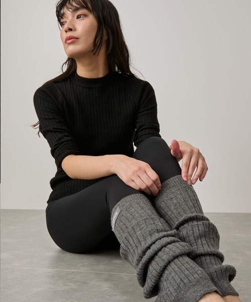 NERGY（ナージー）の「ソフトニットレッグウォーマー（レッグウォーマー・レディース・オフホワイト/グレー・FREE）」の4枚目の写真