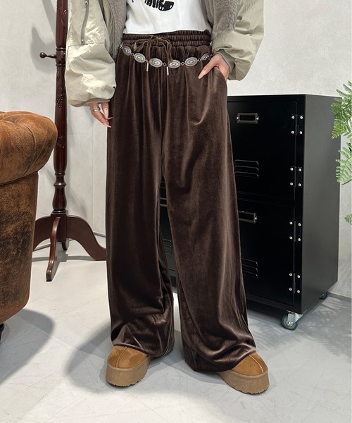 sedacle girl（セダクルガール）の「ヒップラインストーンベロアパンツ