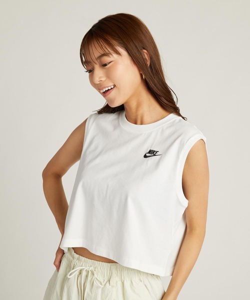 NIKE（ナイキ）の「ナイキ スポーツウェア クラブ ウィメンズ スリーブレス クロップド トップ / Nike Sportswear Club Women's Sleeveless Cropped Top FV5506-100 White（タンクトップ・レディース・ホワイト・L/M/S/XL/XS）」の15枚目の写真