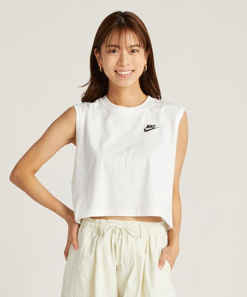 NIKE（ナイキ）の「ナイキ スポーツウェア クラブ ウィメンズ スリーブレス クロップド トップ / Nike Sportswear Club Women's Sleeveless Cropped Top FV5506-100 White（タンクトップ・レディース・ホワイト・L/M/S/XL/XS）」の16枚目の写真