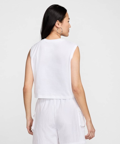 NIKE（ナイキ）の「ナイキ スポーツウェア クラブ ウィメンズ スリーブレス クロップド トップ / Nike Sportswear Club Women's Sleeveless Cropped Top FV5506-100 White（タンクトップ・レディース・ホワイト・L/M/S/XL/XS）」の22枚目の写真