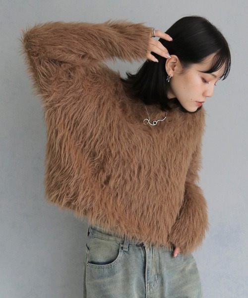 cheriella（シェリエラ）の「【cheriella】ショートシャギーニット（完売）（ニット/セーター・レディース・ホワイト/ブラック/パープル/ブラウン・M）」の3枚目の写真