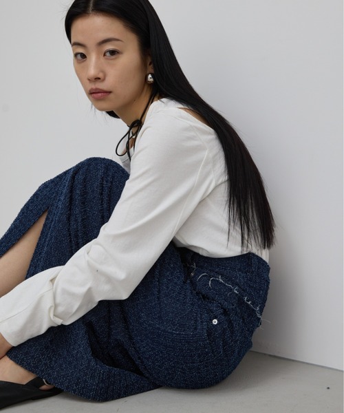 AIC.（エーアイシー）の「カットアウトピンタックロンティー（Tシャツ/カットソー・レディース・オフホワイト/ブラック・FREE）」の13枚目の写真