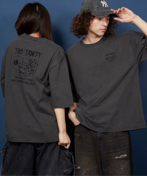 MEMENTISM（メメントイズム）の「オーバーサイズ  刺繍 Tシャツ 綿100％ /embroidery oversize T-shirt（Tシャツ/カットソー・メンズ・ホワイト系/ブラック系その他6/ブラック系その他3/ブラック系その他4/ホワイト系1/ホワイト系2/ホワイト系4/ホワイト系6/ブラック×レッド/ブラック×ブルー/その他17/その他19/その他20/ブラック系その他2/その他6/その他10/その他3/その他/ブラック/ホワイト/ホワイト系7/ホワイト系8/ホワイト系9/スミクロ/ブラック系その他7/ブラック系/その他1/その他5/その他11/ライトブラック/ブラック系1/ブラック系3/その他8/その他14/その他15/その他16/その他18/ホワイト系3/ホワイト系5/ブラック系その他/ブラック系2/その他4/その他7/その他9/その他12/その他21/ブラック系その他5・SMALL/MEDIUM/LARGE/X-LARGE）」の15枚目の写真