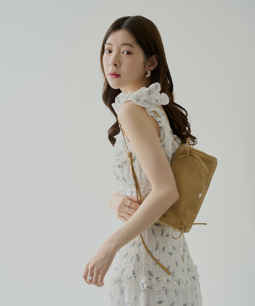 【500mlペットボトル収納可】レースアップデザインサークルバッグ（ショルダーバッグ）｜Chico（チコ）