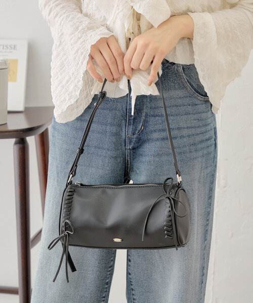 【500mlペットボトル収納可】レースアップデザインサークルバッグ（ショルダーバッグ）｜Chico（チコ）