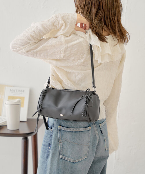 【500mlペットボトル収納可】レースアップデザインサークルバッグ（ショルダーバッグ）｜Chico（チコ）