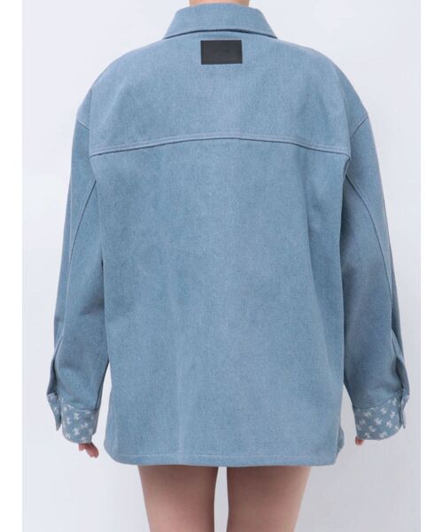 EATME（イートミー）の「BIGシルエットデニムジャケット（デニムジャケット・レディース・ライトブルー/ブラック・FREE）」の13枚目の写真