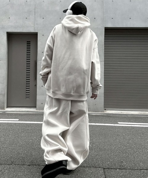 YACA(ヤーカ)の「Embroidery Logo Sweat PT/エンブロイダリーロゴスウェットパンツ【unisex item】(スウェットパンツ・レディース・アイボリー/アッシュグレー/ブラック/グレー・FREE)」の17枚目の写真