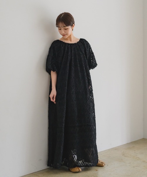 INTER FACTORY（インターファクトリー）の「omayu - ジャガードワンピース【結婚式/オケージョンにも◎】 made in INTER FACTORY（ワンピース・レディース・ブラック/アイボリー・FREE）」の5枚目の写真