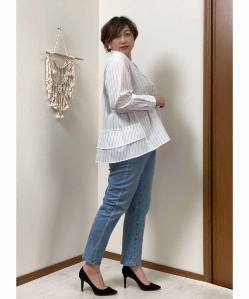 fleur by mint breeze(フルールバイミントブリーズ)の「【L~5L 大きいサイズ】バンドカラーバックフリルシャツ(シャツ/ブラウス・レディース・オフホワイト/ブルー/ネイビー・3L/4L/5L/LL)」の5枚目の写真