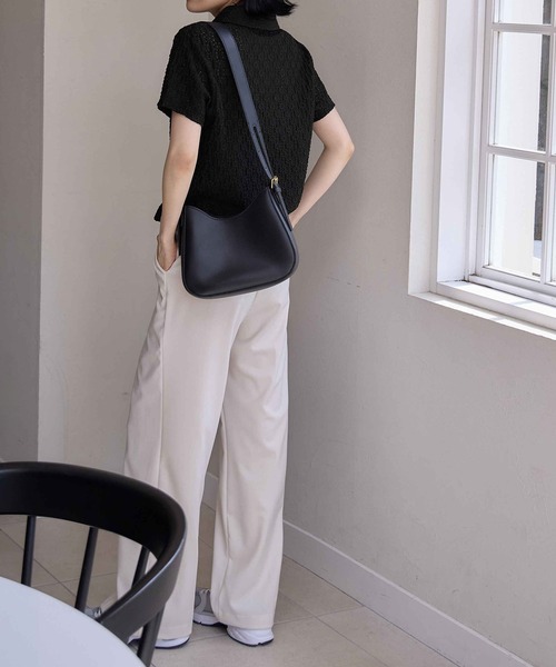 CHAN ME(チャンミ)の「花柄カットレースポロシャツ(シャツ/ブラウス・レディース・ブラック/ブルー/ホワイト・MEDIUM/LARGE/X-LARGE)」の13枚目の写真