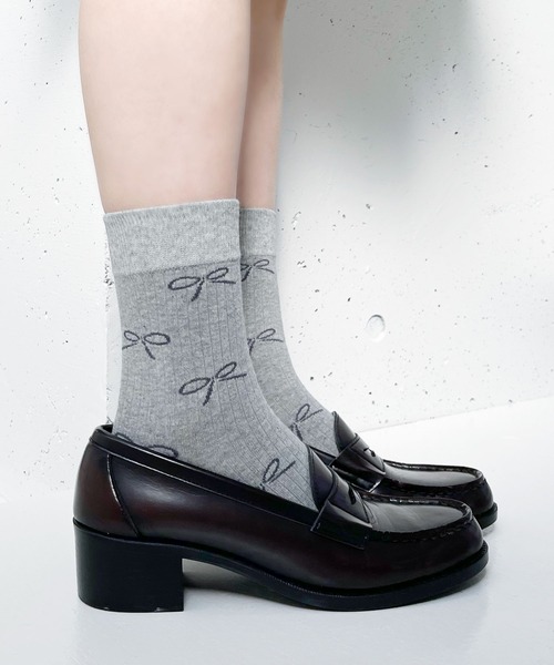 poiregnee（ポワニェ）の「［select］総柄 リボンソックス（ソックス/靴下・レディース・グレー/ブラック/ホワイト・FREE）」の3枚目の写真