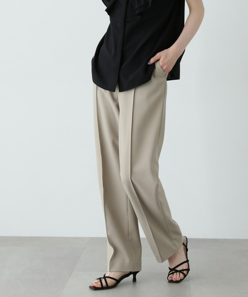 N.(N. Natural Beauty Basic)(エヌエヌナチュラルビューティーベーシック)の「センターコバストレートパンツ(スラックス・レディース・ベージュ/チャコールグレー・SMALL/MEDIUM)」の1枚目の写真