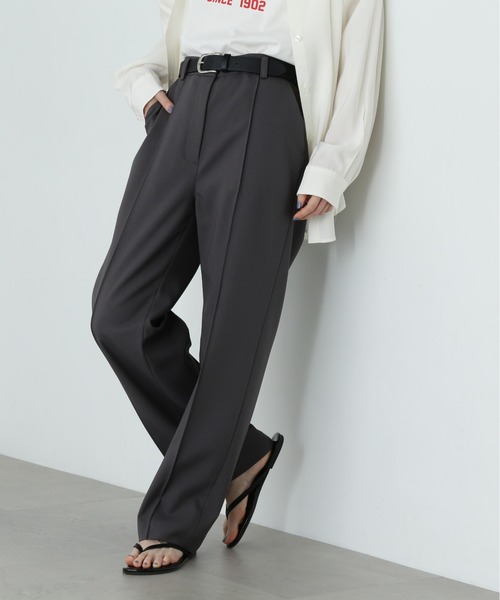 N.(N. Natural Beauty Basic)(エヌエヌナチュラルビューティーベーシック)の「センターコバストレートパンツ(スラックス・レディース・ベージュ/チャコールグレー・SMALL/MEDIUM)」の4枚目の写真