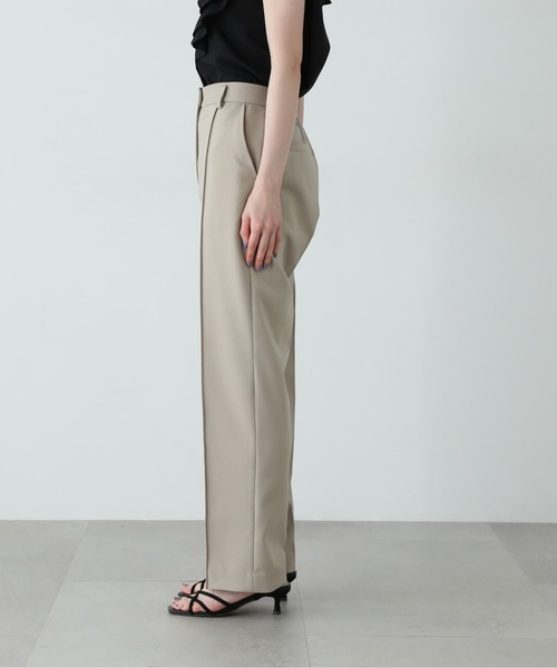 N.(N. Natural Beauty Basic)(エヌエヌナチュラルビューティーベーシック)の「センターコバストレートパンツ(スラックス・レディース・ベージュ/チャコールグレー・SMALL/MEDIUM)」の18枚目の写真