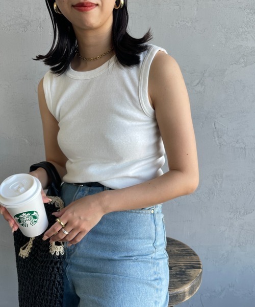 THE SHINZONE（ザ　シンゾーン）の「[THE SHINZONE/ザ シンゾーン] サーキュラーリブ ノースリーブカットソー（タンクトップ・レディース・ブラック/グレー/ホワイト/ブルー・0）」の2枚目の写真