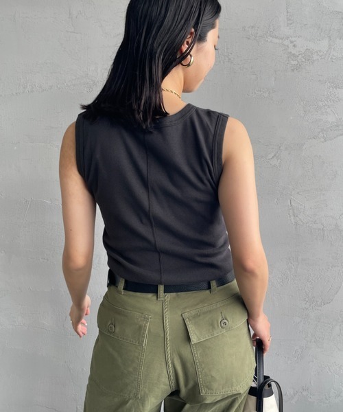 THE SHINZONE（ザ　シンゾーン）の「[THE SHINZONE/ザ シンゾーン] サーキュラーリブ ノースリーブカットソー（タンクトップ・レディース・ブラック/グレー/ホワイト/ブルー・0）」の22枚目の写真