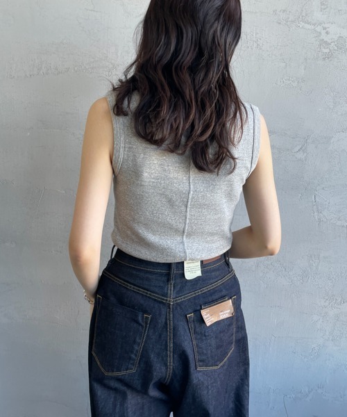 THE SHINZONE（ザ　シンゾーン）の「[THE SHINZONE/ザ シンゾーン] サーキュラーリブ ノースリーブカットソー（タンクトップ・レディース・ブラック/グレー/ホワイト/ブルー・0）」の13枚目の写真