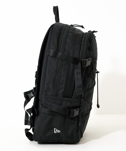 NEW ERA（ニューエラ）の「【NEW ERA/ニューエラ】CORD PACK コードパック（バックパック/リュック・メンズ・ブラック×ホワイト/ブラック・FREE）」の11枚目の写真