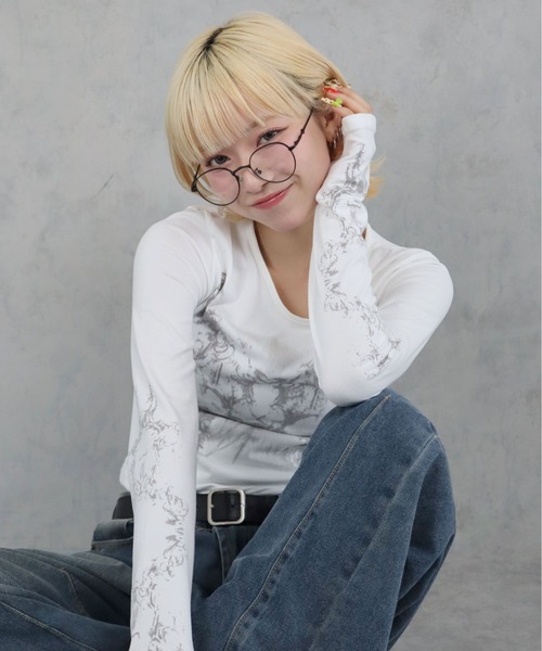 BARELY BLUE（ベアリーブルー）の「【 BARELY BLUE / ベアリーブルー 】 細フチ スパーク デザイン クリア レンズ メガネ（メガネ・レディース・ブラック/シルバー/ゴールド・FREE）」の9枚目の写真