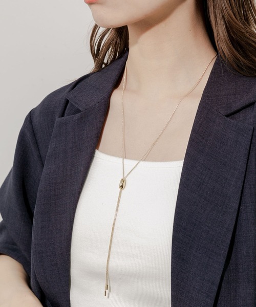 SMELLY（スメリー）の「シンプルスライドネックレス（ネックレス・レディース・ゴールド・-）」の2枚目の写真