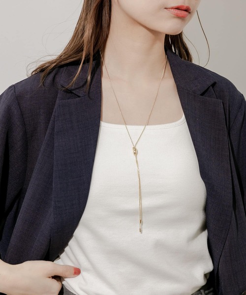 SMELLY（スメリー）の「シンプルスライドネックレス（ネックレス・レディース・ゴールド・-）」の5枚目の写真