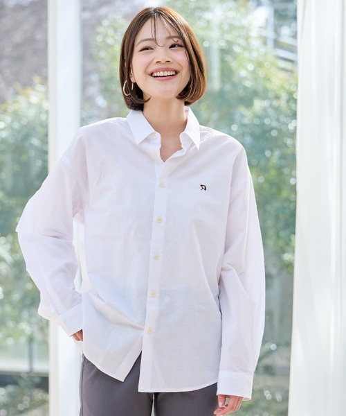 Arnold Palmer（アーノルドパーマー）の「寄り添うリネン オーバー シェア シャツ（シャツ/ブラウス・レディース・オフホワイト/ライトベージュ/サックスブルー/ピンク/イエロー/ネイビー・S/M/L/LL/XS）」の2枚目の写真