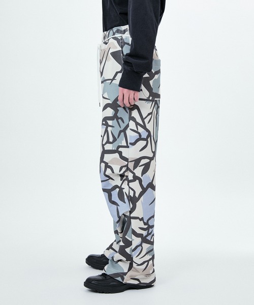 M TO R(ムウトアール)の「NEW CAMO PRINT SWEAT PANTS(その他パンツ・レディース・ホワイト/ベージュ系その他・40/38/42)」の17枚目の写真