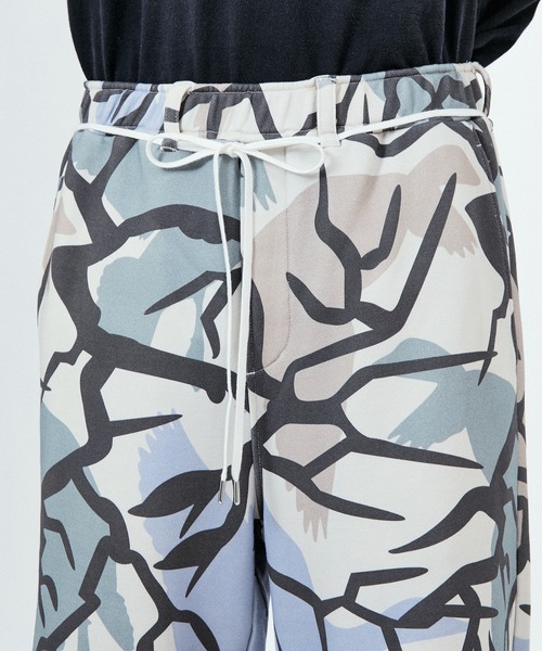 M TO R(ムウトアール)の「NEW CAMO PRINT SWEAT PANTS(その他パンツ・レディース・ホワイト/ベージュ系その他・40/38/42)」の19枚目の写真