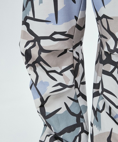 M TO R(ムウトアール)の「NEW CAMO PRINT SWEAT PANTS(その他パンツ・レディース・ホワイト/ベージュ系その他・40/38/42)」の21枚目の写真