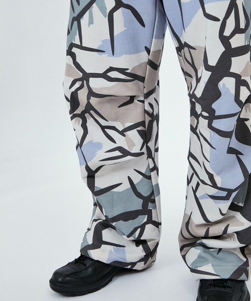 M TO R(ムウトアール)の「NEW CAMO PRINT SWEAT PANTS(その他パンツ・レディース・ホワイト/ベージュ系その他・40/38/42)」の22枚目の写真