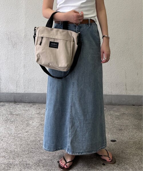 LBC(エルビーシー)の「撥水ナイロンミニトートバッグ(トートバッグ・レディース・ブラック/ベージュ/グレー・FREE)」の13枚目の写真