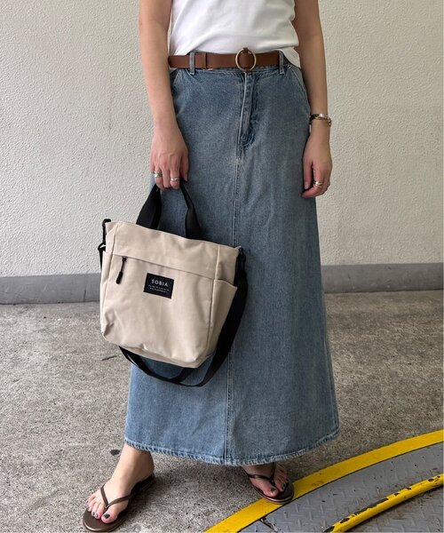 LBC(エルビーシー)の「撥水ナイロンミニトートバッグ(トートバッグ・レディース・ブラック/ベージュ/グレー・FREE)」の14枚目の写真