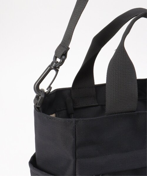 LBC(エルビーシー)の「撥水ナイロンミニトートバッグ(トートバッグ・レディース・ブラック/ベージュ/グレー・FREE)」の4枚目の写真