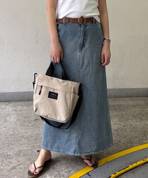 LBC(エルビーシー)の「撥水ナイロンミニトートバッグ(トートバッグ・レディース・ブラック/ベージュ/グレー・FREE)」の3枚目の写真