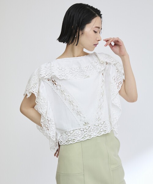 Firsthand（ファーストハンド）の「Firsthand/ファーストハンド インドレース スクエア フリルブラウス / ショート丈 レースブラウス（シャツ/ブラウス・レディース・ホワイト/ブラック・FREE）」の13枚目の写真