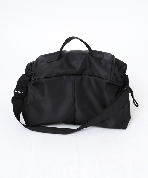 RNA（アールエヌエー）の「E5108 ＢＩＧショルダーＢＡＧ（ショルダーバッグ・レディース・ベージュ/カーキ/ブラック・FREE）」の4枚目の写真