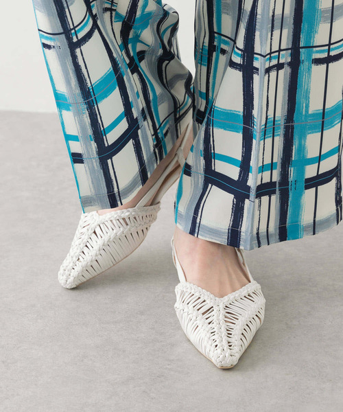 SENSE OF PLACE by URBAN RESEARCH（センスオブプレイスバイアーバンリサーチ）の「コードアミポインテッドサンダル（サンダル・レディース・オフホワイト/ブラック・LARGE/MEDIUM/SMALL）」の8枚目の写真