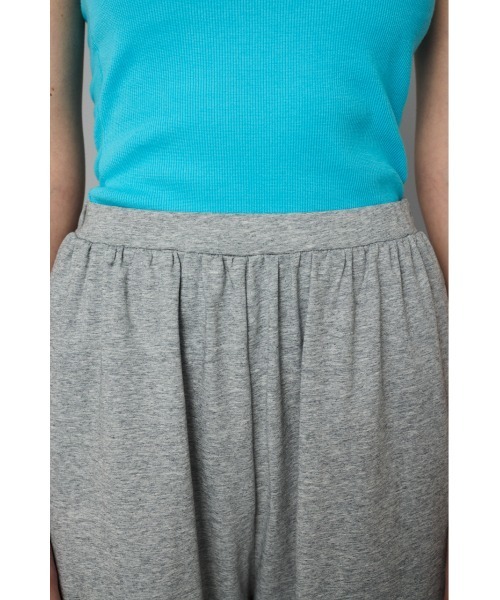 HeRIN.CYE(ヘリンドットサイ)の「Balloon cut relax pants バルーンカットリラックスパンツ(その他パンツ・レディース・ブラック/グレー/ライトグリーン・36/38)」の10枚目の写真