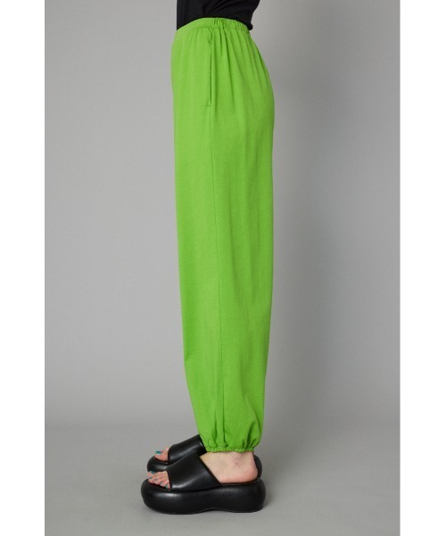 HeRIN.CYE(ヘリンドットサイ)の「Balloon cut relax pants バルーンカットリラックスパンツ(その他パンツ・レディース・ブラック/グレー/ライトグリーン・36/38)」の15枚目の写真