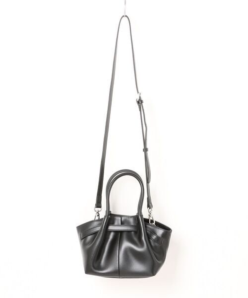 NiiNa（ニーナ）の「【 NiiNa / ニーナ 】高品質牛革  2way ラウンドフォルム レザーバッグ（インナーポーチ付き）（ショルダーバッグ・レディース・ホワイト/ブラック/ピンク/グリーン・FREE）」の21枚目の写真