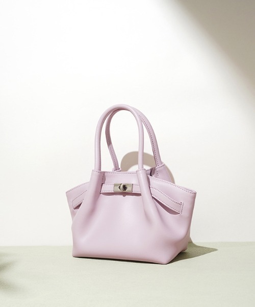 NiiNa（ニーナ）の「【 NiiNa / ニーナ 】高品質牛革  2way ラウンドフォルム レザーバッグ（インナーポーチ付き）（ショルダーバッグ・レディース・ホワイト/ブラック/ピンク/グリーン・FREE）」の20枚目の写真
