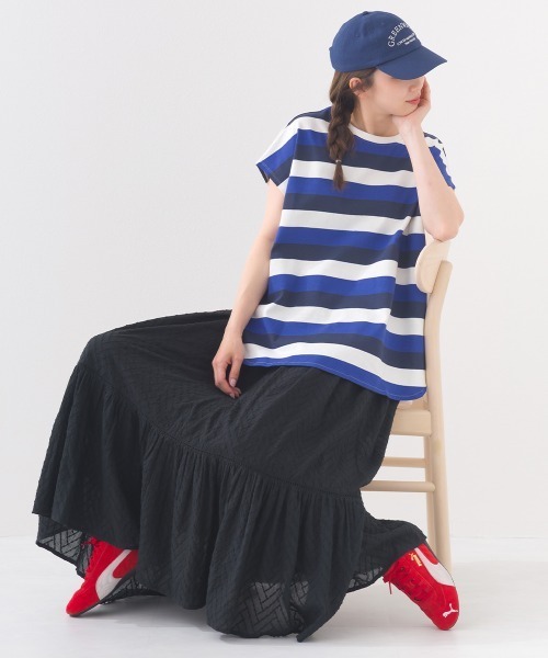 OMNES(オムネス)の「【接触冷感】 10番単ボーダーフレンチスリーブプルオーバー(Tシャツ/カットソー・レディース・ブルー/ホワイト×ブラック/ホワイト×ブルー/グレー系その他/ホワイト系その他/ホワイト×ネイビー・FREE)」の4枚目の写真