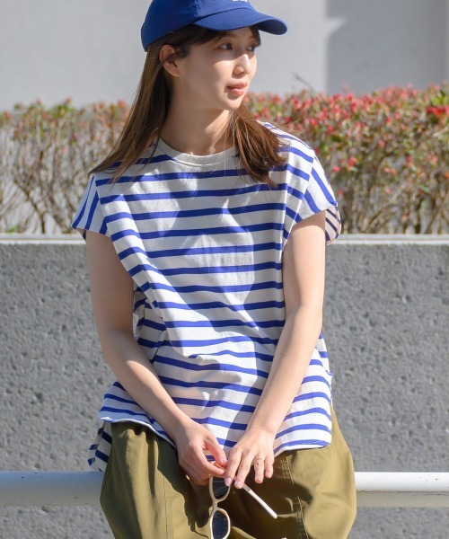 OMNES(オムネス)の「【接触冷感】 10番単ボーダーフレンチスリーブプルオーバー(Tシャツ/カットソー・レディース・ブルー/ホワイト×ブラック/ホワイト×ブルー/グレー系その他/ホワイト系その他/ホワイト×ネイビー・FREE)」の6枚目の写真