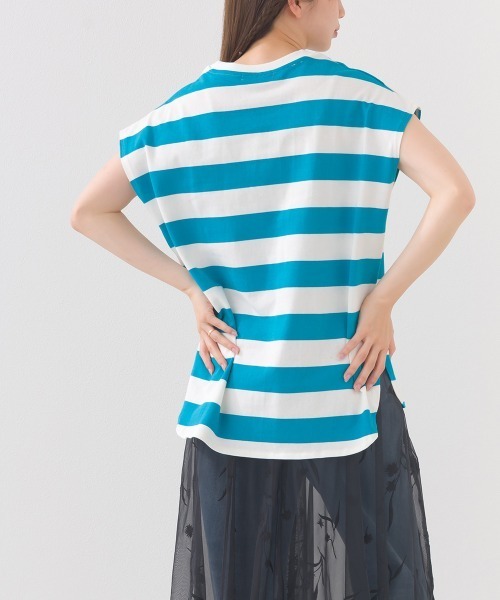 OMNES(オムネス)の「【接触冷感】 10番単ボーダーフレンチスリーブプルオーバー(Tシャツ/カットソー・レディース・ブルー/ホワイト×ブラック/ホワイト×ブルー/グレー系その他/ホワイト系その他/ホワイト×ネイビー・FREE)」の8枚目の写真