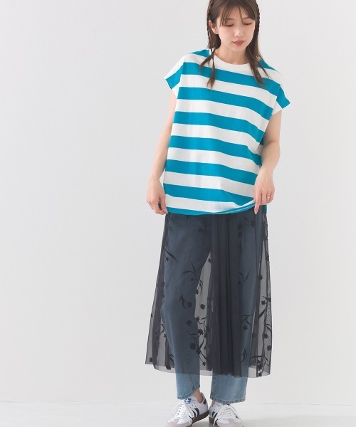 OMNES(オムネス)の「【接触冷感】 10番単ボーダーフレンチスリーブプルオーバー(Tシャツ/カットソー・レディース・ブルー/ホワイト×ブラック/ホワイト×ブルー/グレー系その他/ホワイト系その他/ホワイト×ネイビー・FREE)」の10枚目の写真