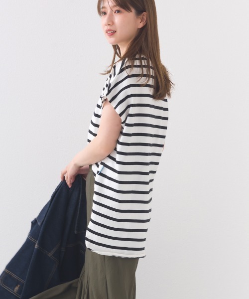 OMNES(オムネス)の「【接触冷感】 10番単ボーダーフレンチスリーブプルオーバー(Tシャツ/カットソー・レディース・ブルー/ホワイト×ブラック/ホワイト×ブルー/グレー系その他/ホワイト系その他/ホワイト×ネイビー・FREE)」の12枚目の写真